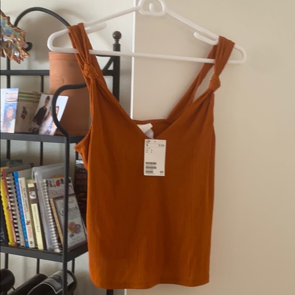 Female Rust color shirt - Picture 2 of 7